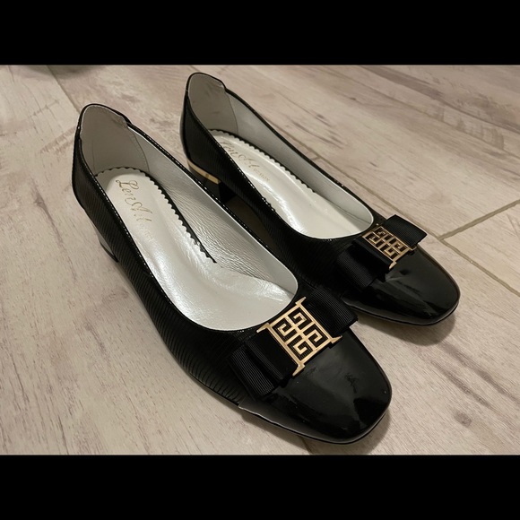 Shoes - Picture 1 of 11